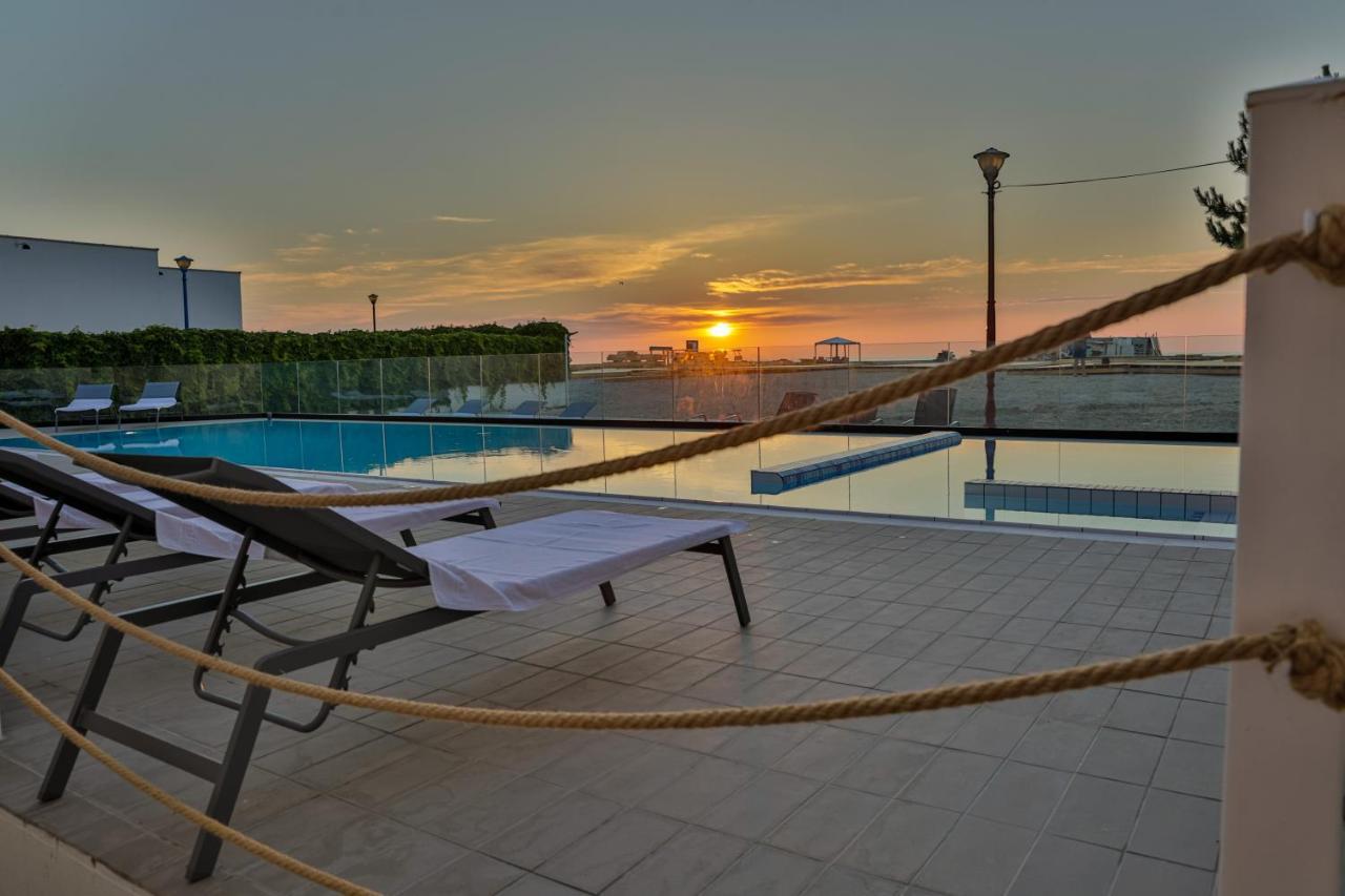 Jijo'S Hotel Mamaia Eksteriør bilde