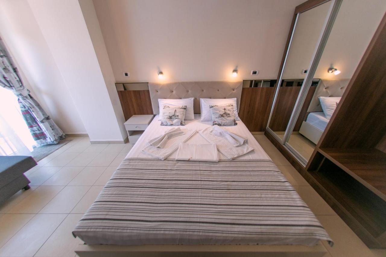 Jijo'S Hotel Mamaia Eksteriør bilde