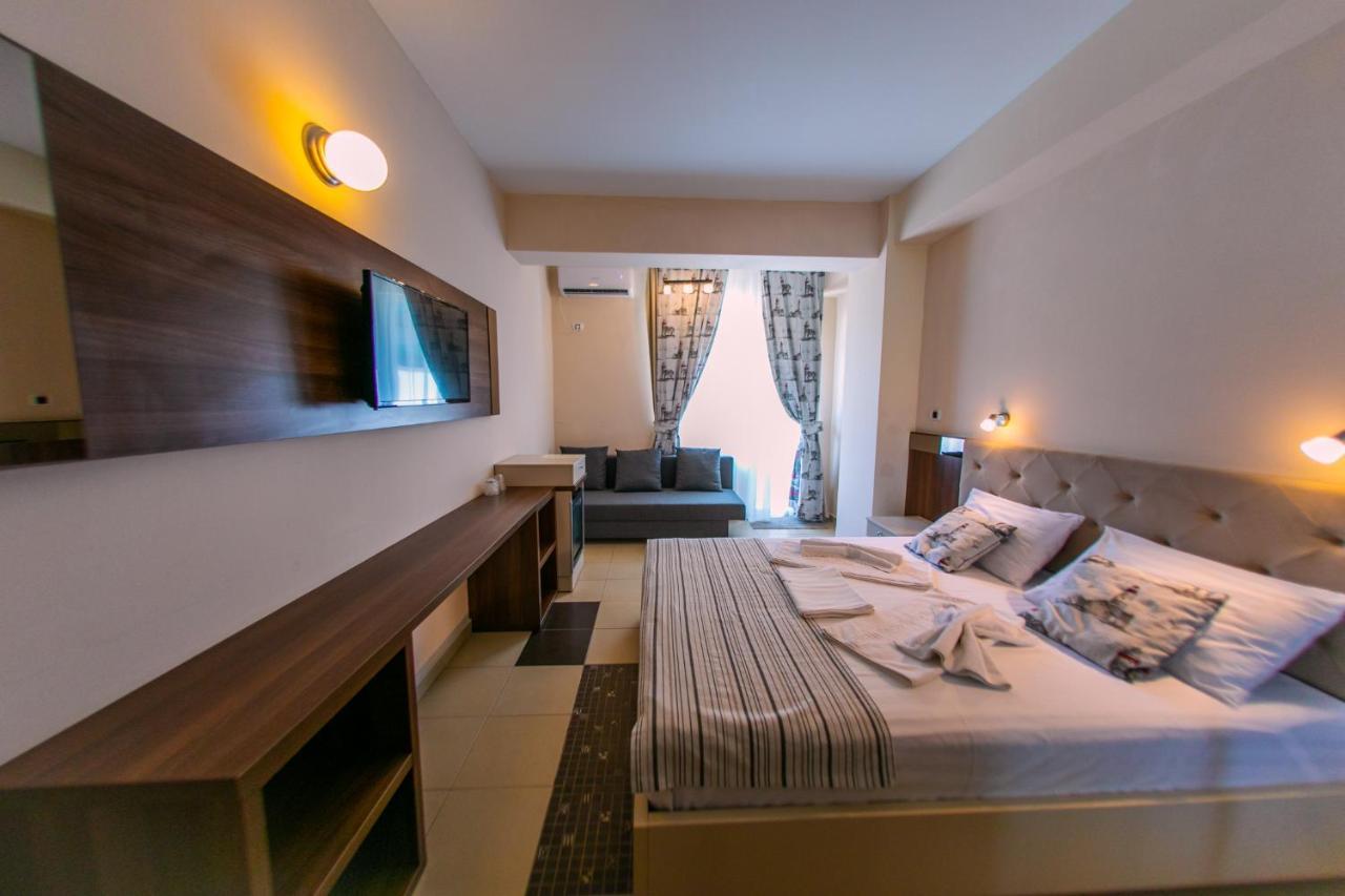 Jijo'S Hotel Mamaia Eksteriør bilde