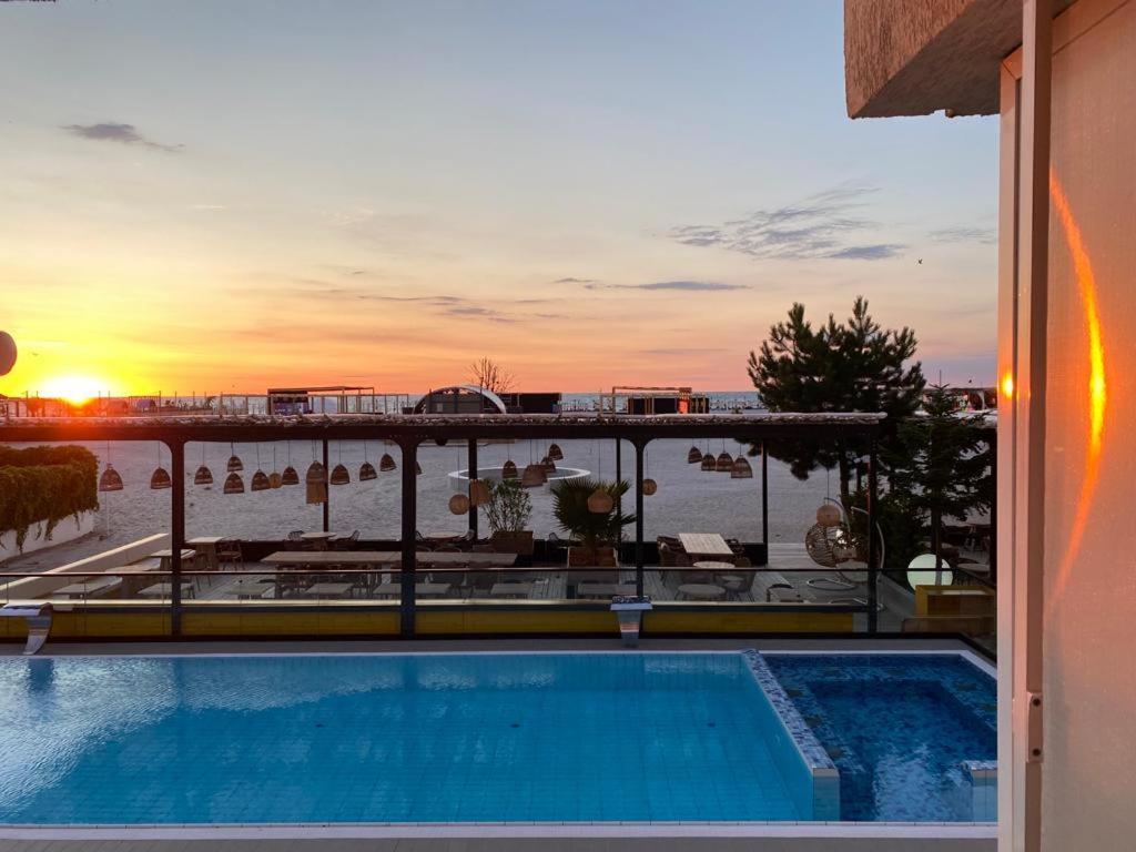 Jijo'S Hotel Mamaia Eksteriør bilde